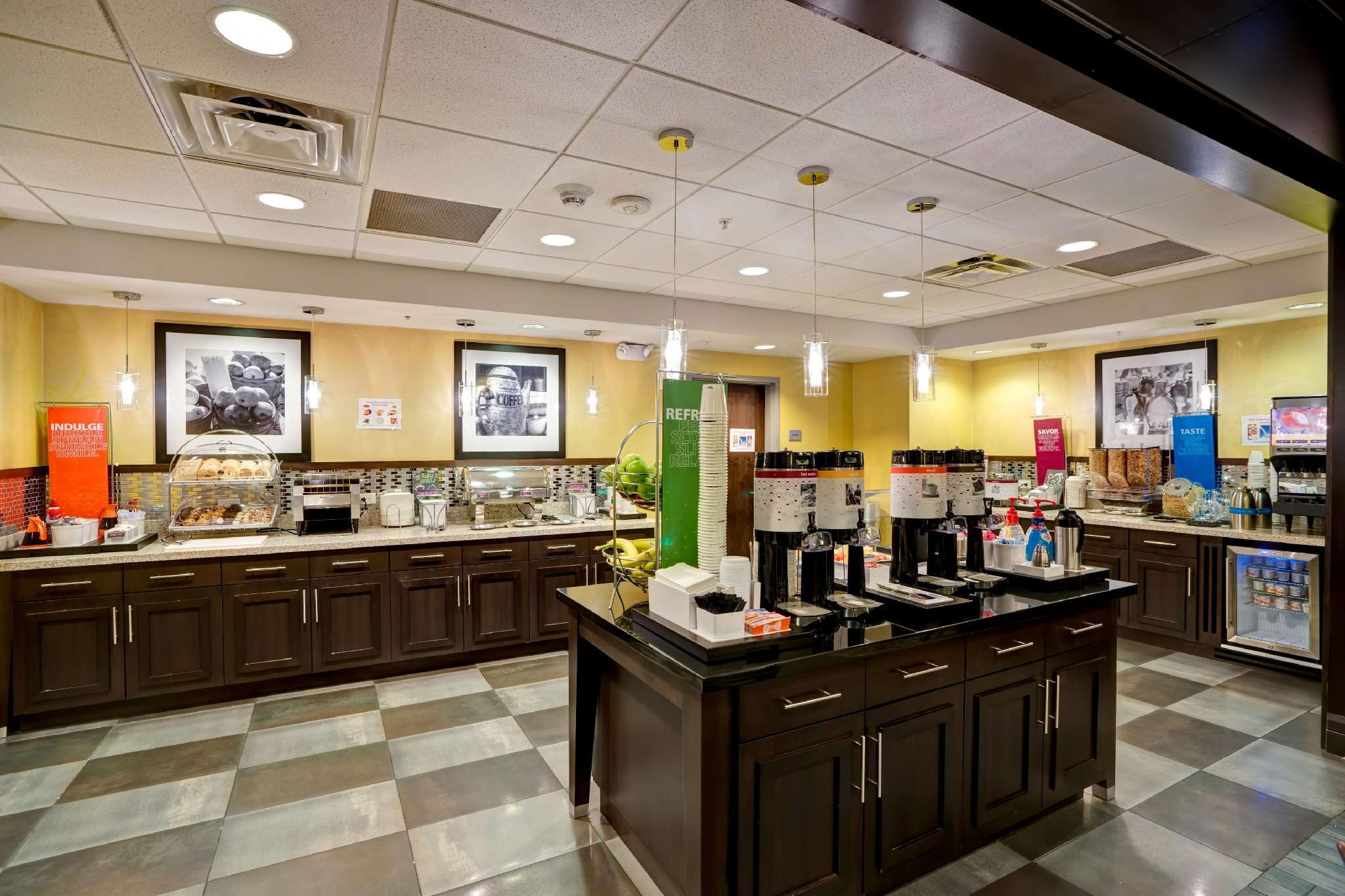Hampton Inn & Suites Columbia South Fort Meade Area Экстерьер фото