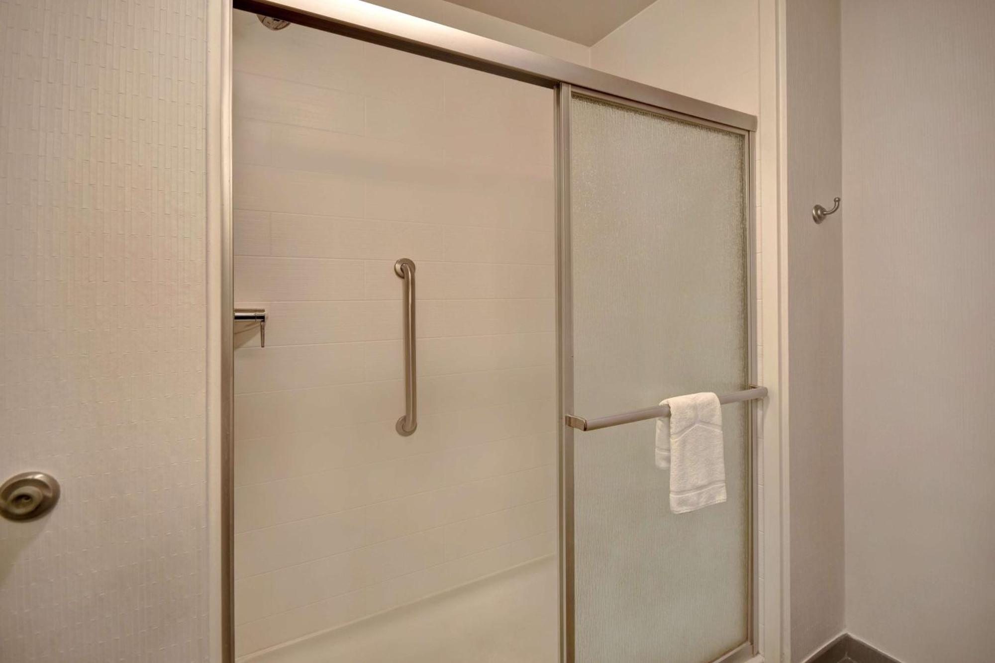 Hampton Inn & Suites Columbia South Fort Meade Area Экстерьер фото