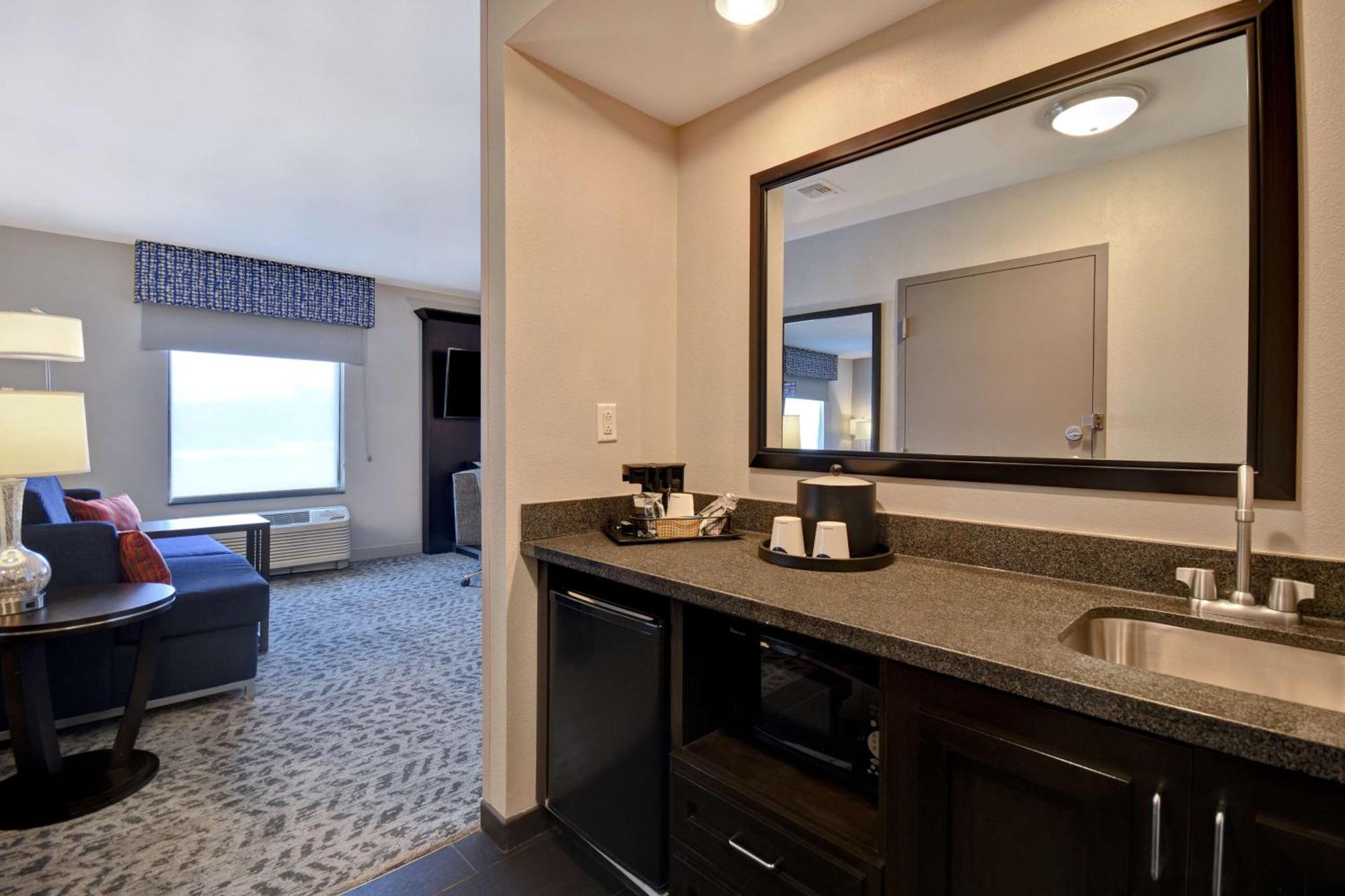 Hampton Inn & Suites Columbia South Fort Meade Area Экстерьер фото
