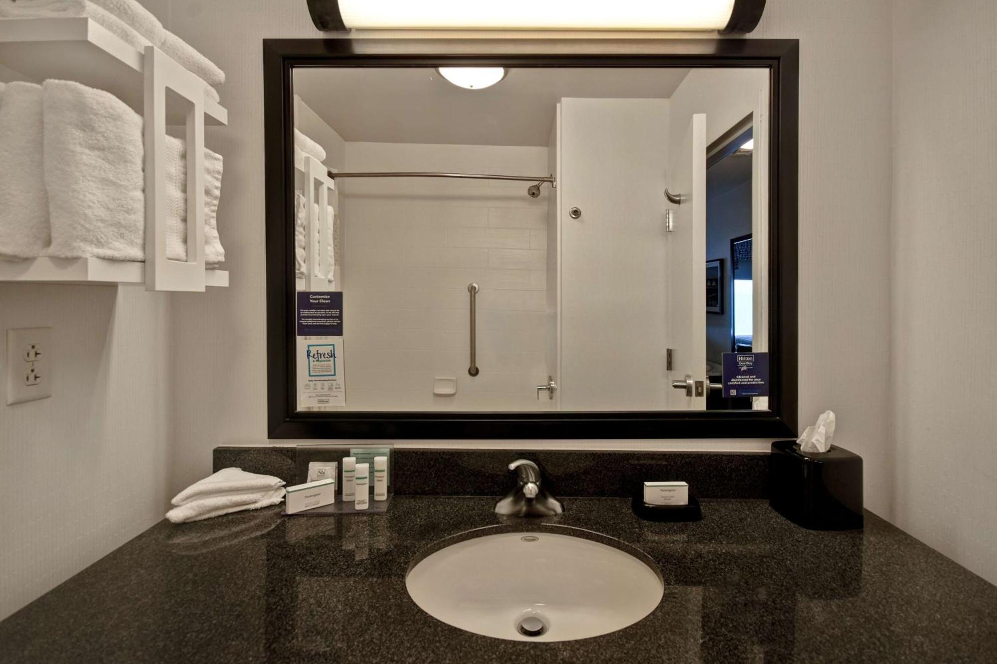 Hampton Inn & Suites Columbia South Fort Meade Area Экстерьер фото