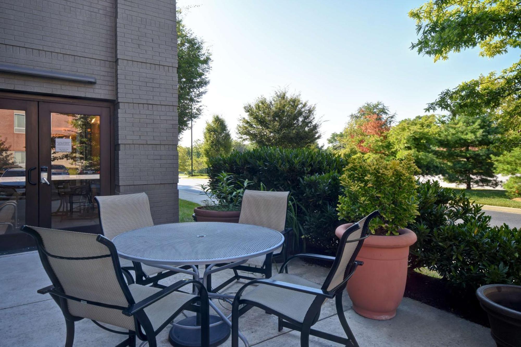 Hampton Inn & Suites Columbia South Fort Meade Area Экстерьер фото