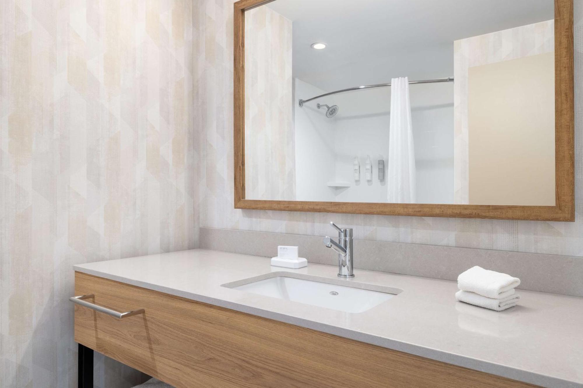 Hampton Inn & Suites Columbia South Fort Meade Area Экстерьер фото